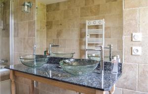 Maisons de vacances Nice Home In Devillac With Wifi : photos des chambres