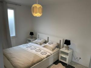 Appartements Joli T2, Terrasse et Jardin, Ideal pour familles, a 15 min de l'aeroport Roissy CDG : photos des chambres