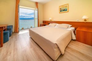 Superior Double or Twin Room with Sea View room in Hotel Tamaris
