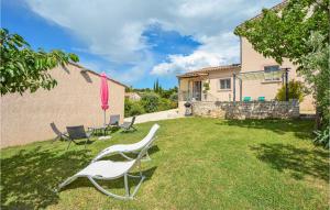 Maisons de vacances Beautiful Home In Barjac With Wifi : photos des chambres