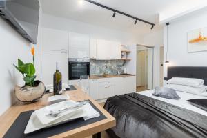 STUDIO APARTMAN LILLY with private parking in the yard of the house