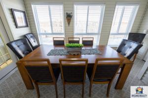 3 BR Condo - Near the Strip - Jacuzzi Tub - Stairs Required - FREE TICKETS INCLUDED - CH4-5