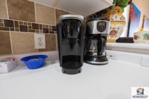 3 BR Condo - Near the Strip - Jacuzzi Tub - Stairs Required - FREE TICKETS INCLUDED - CH4-5