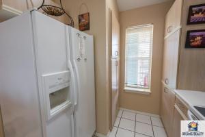 3 BR Condo - Near the Strip - Jacuzzi Tub - Stairs Required - FREE TICKETS INCLUDED - CH4-5