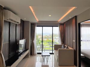 Luxury sea view apartment at Panora C301