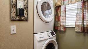 2BR Walk-In - Central Location - FREE TICKETS INCLUDED - FC41-17