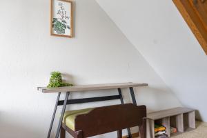 Green Meadow Getaway 2 BR Condo Near the 76 Strip - Stairs Required - FREE TICKETS INCLUDED