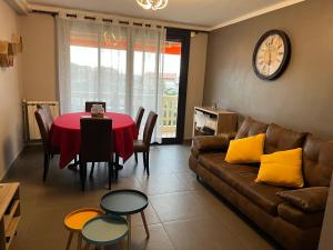 Sun escape, appart rénové climatisé 3 pièces 4-6 pers, 350m de la plage