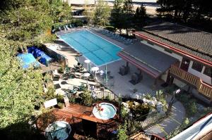 GetAways at Olympic Village Inn
