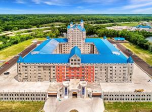 obrázek - 2BR Suite at The Grand Castle Pool Gym & Parking