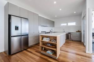 The Lookout Bay of Fires