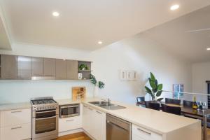 Shorelines 23 On Hamilton Island