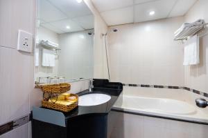 LUCASTA SAIGON Hotel