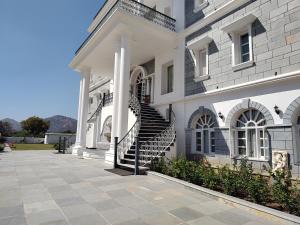 Boheda Manor - Luxury Retreat