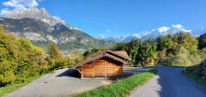 Maisons de vacances SUPERBE DEMI CHALET LUXUEUX 120M² 8 Personnes a SALLANCHES. : photos des chambres