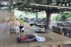 Hotels Logis Hotel du Chene : photos des chambres