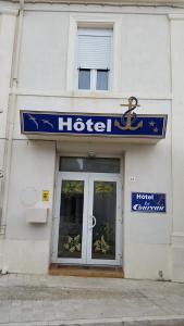 Hotels Hotel Le Coureau : photos des chambres