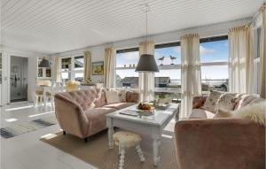 2 Bedroom Cozy Home In Ebberup