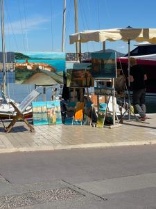 Grand studio à 50 m du port lovely charrons 1