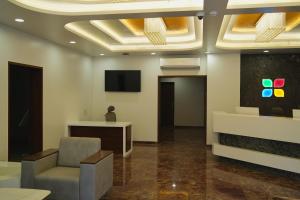 Four Petals Executive by LHMS