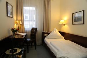 Single Room room in Hotel Löhndorf
