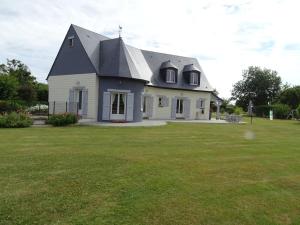 Villas Jolie maison avec piscine couverte chauffee : photos des chambres