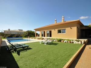 Villa in Algarve with Private Pool