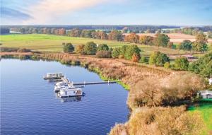 Beautiful Ship In Havelsee With House Sea View