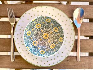 GATU Villa Cielo y Mar junto la playa, terraza , wifi y vista al mar ," Preferente mayores de 25 años y familias "