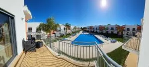 Jardins de Pera vila M - Monte Raposo