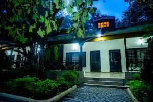 Jharna Resort-Navegaon Gate