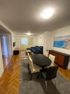 Apartment Dida Jure - Makarska