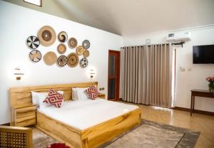 Shose Farmhouse Chalets & Campsite