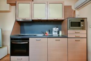 Budget 1BR flat downtown Varna