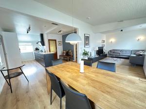 Modern and family friendly house, centrally located in Reykjavik