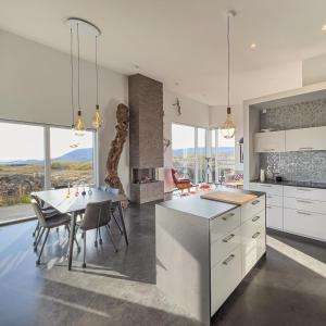 Tranquil resort with great views