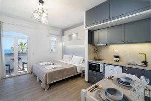 Renata Mare Beachside Studios