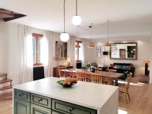 La Diligence, gîte de caractère au cœur d'Arbois - Vadans