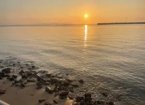 Beach shack! - Taren Point