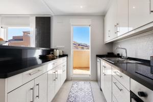 CB Living - Bright bungalow in Punta Prima