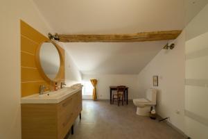 B&B / Chambres d'hotes Le Clos Saint-Jean - Chambre d'hote Scarlett : photos des chambres