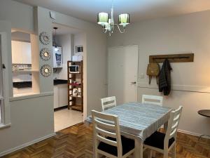 Azcuenaga 1433 - Apartmány, Buenos Aires