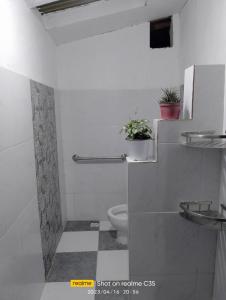 Adelles Transient, spacious 3-bedroom homestay