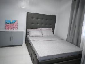 Rowenas River Resort