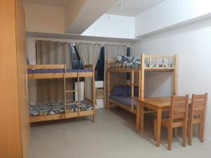 Male Bunkbed Room Sharing