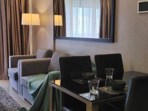 2206 Encorp Marina Elegance suite netflix By STAY
