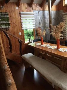 Agradable Cabaña inserta en bosque nativo