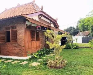 nDalem Julang Bogor - Javanese House 2Bedroom - Cimanggu