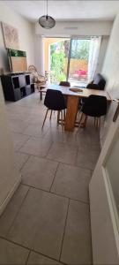 Appartements Cosy Rez jardin 1 chambre plage parking wifi : photos des chambres