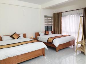 Phòng 4 Người có Sân hiên (Quadruple Room with Terrace)